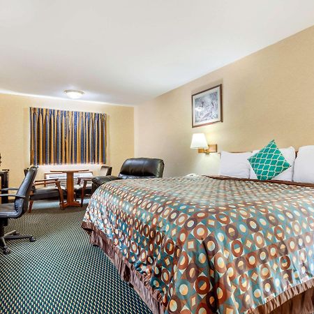 Rodeway Inn Blair Extérieur photo
